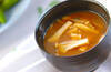 油揚げとエノキのみそ汁の作り方の手順