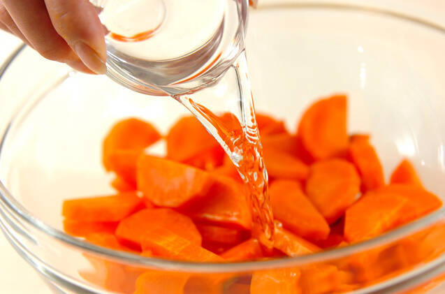ニンジンのピューレ・キャロットドレッシングの作り方の手順1