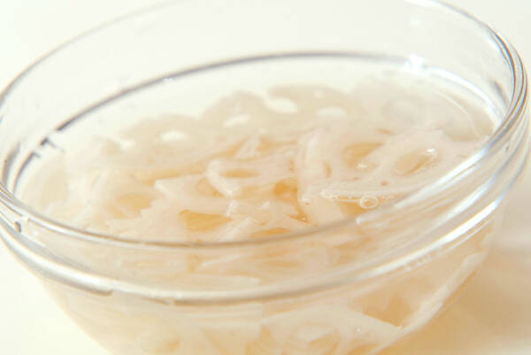 レンコンのタラコ和えの作り方の手順1