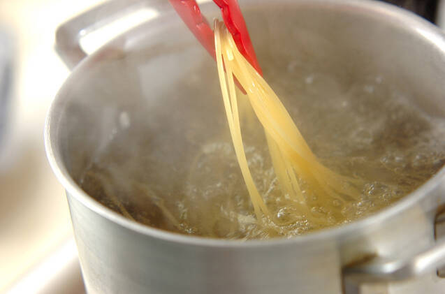 濃厚！牛薄切り肉のデミソースパスタの作り方の手順5