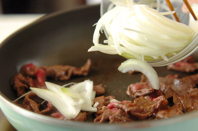 濃厚！牛薄切り肉のデミソースパスタの作り方の手順6