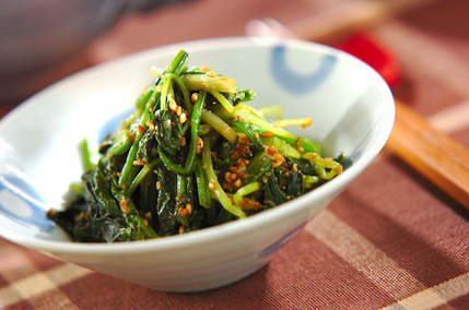 ホウレン草とミツバのゴマ和え