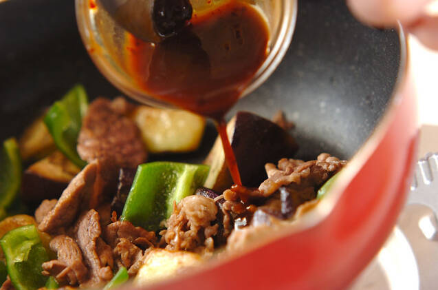 野菜たっぷり豚肉のみそ炒め丼の作り方の手順5