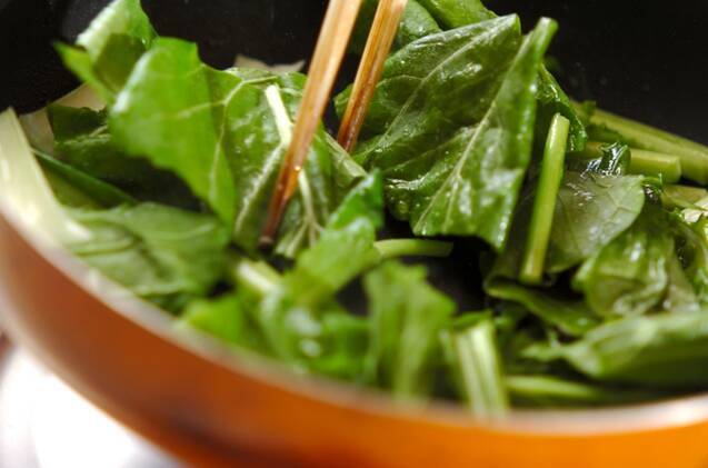 カブの葉のゴマ和えの作り方の手順2