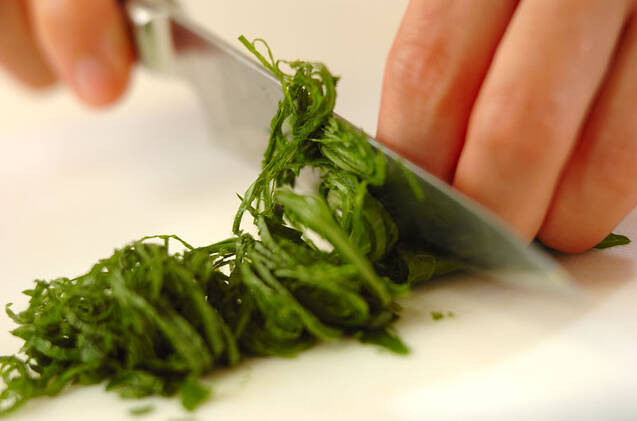 納豆と塩トマトの冷製カッペリーニの作り方の手順1