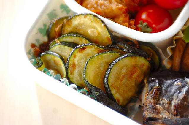 ズッキーニのおかか和え