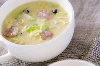 キャベツのコーンスープ