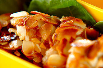 鶏むね肉のアーモンドマヨ