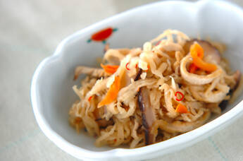 切干し大根の煮物