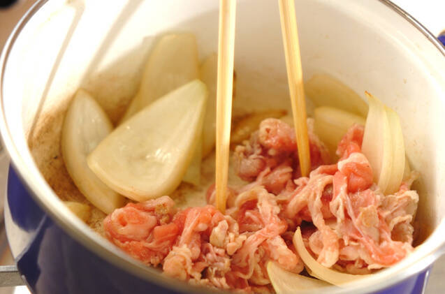 豚とホウレン草の白みそスープの作り方の手順2