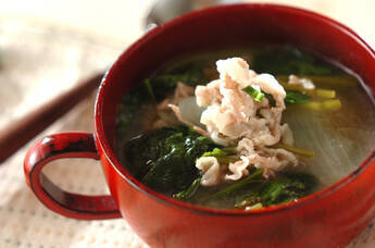 豚とホウレン草の白みそスープ