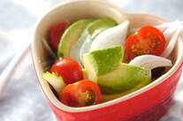 アボカドのゴマ油がけ