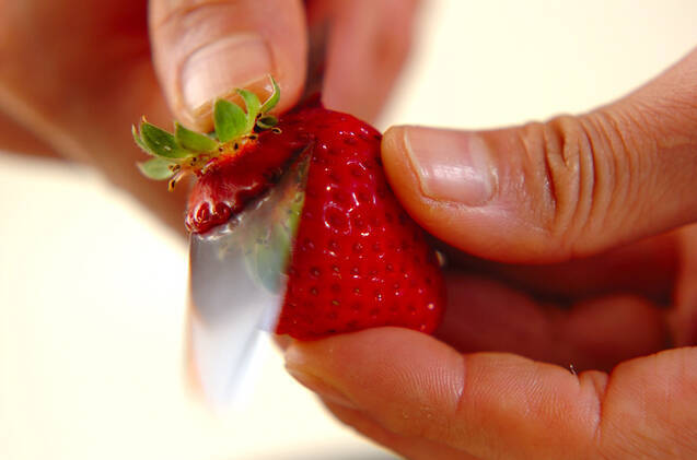 イチゴソースがけヨーグルトの作り方の手順1