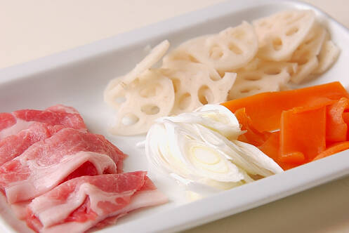 豚肉レンコンの甜麺醤炒めの作り方の手順2