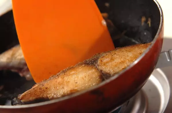 プロが伝授！さわらのムニエル 上品な味わいの作り方2