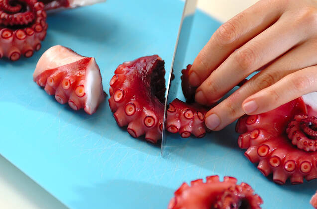 炊飯器でタコとキノコのやわらか煮の作り方の手順1