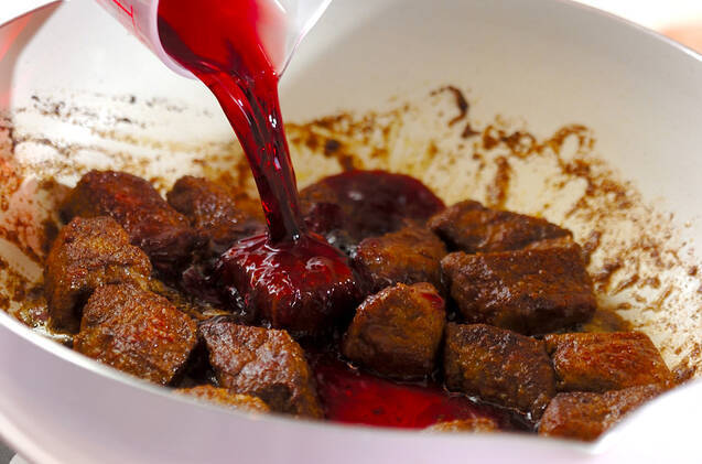 赤ワイン入りビーフカレーの作り方の手順6