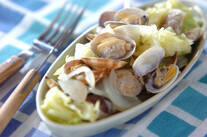 アサリとキャベツのケイパー蒸し