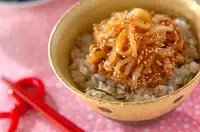 イカ漬け納豆丼