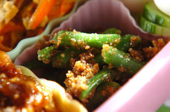 サヤインゲンのゴマ和え