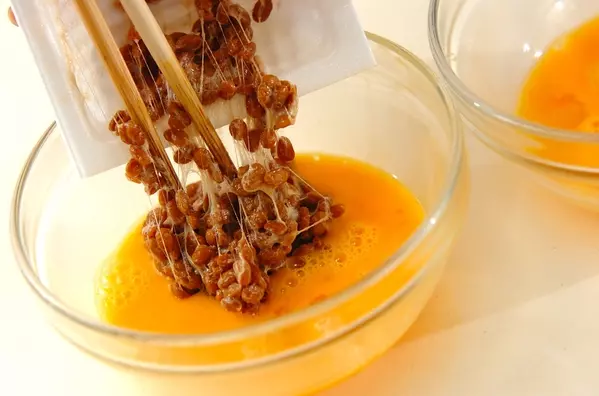 納豆卵焼き夕食の作り方1