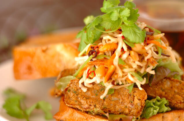 イワシのコロッケサンド