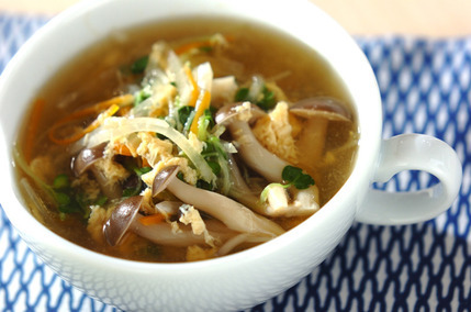 さっぱりシメジスープ