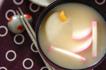 カマボコの白みそ汁