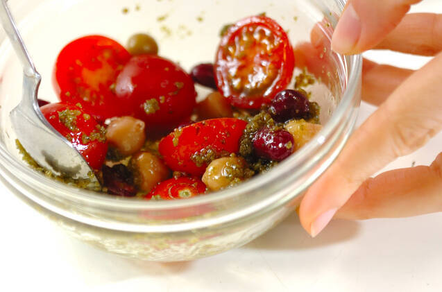 トマトと豆のバジルサラダの作り方の手順2