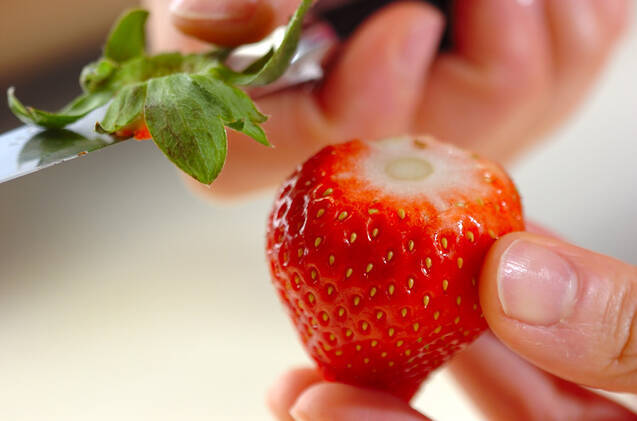 イチゴミルクの作り方の手順1