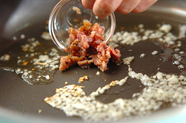 キノコとアンチョビのパスタの作り方の手順6