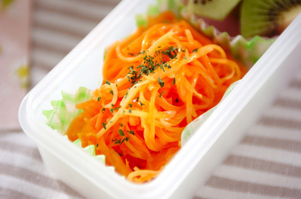 ニンジンサラダ