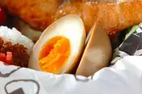 しょうゆ漬けゆで卵