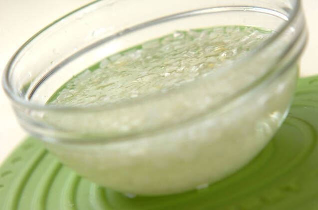 カツオのたたき、香味トマトソースの作り方の手順1