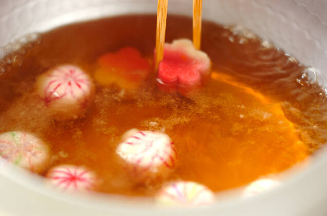 まり麩の煮物の作り方の手順1