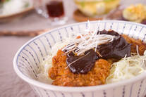 みそカツキャベツ丼