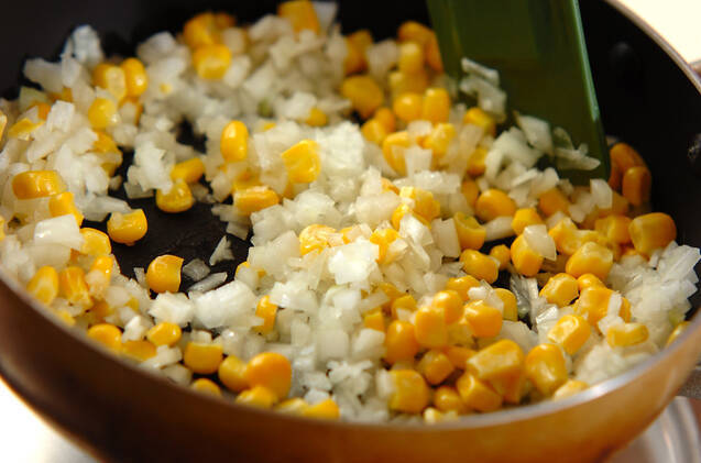 ハンバーグの作り方の手順1