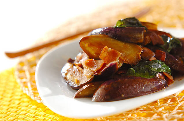ナスとベーコンのバジル炒め