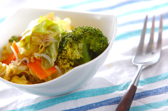 キャベツのサラダ