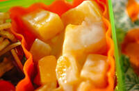 黄桃のヨーグルト和え