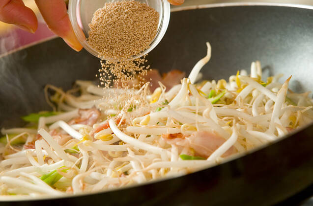 アスパラとベーコンの和風炒めの作り方の手順3