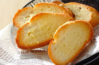 ガーリックトースト