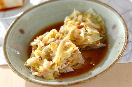 レンジでキャベツと豚肉のバター蒸し