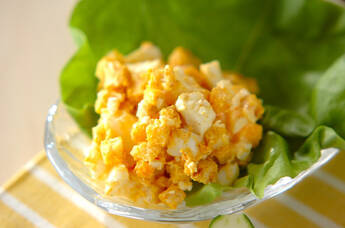 カレー風味のクルトンサラダ