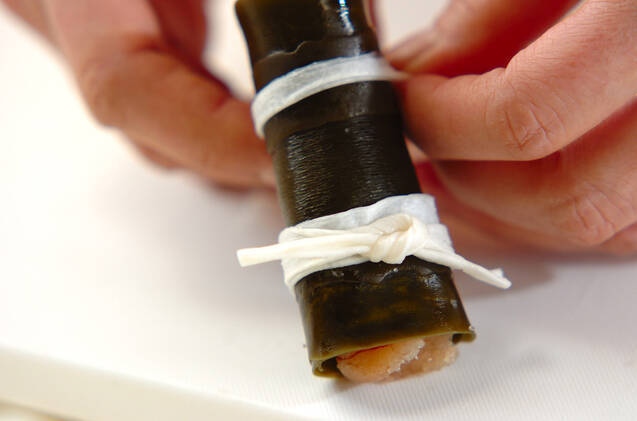 鶏もも肉の昆布巻き（圧力鍋）の作り方の手順4