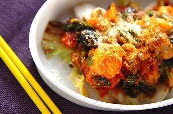 カキと菊菜のアラビアータ