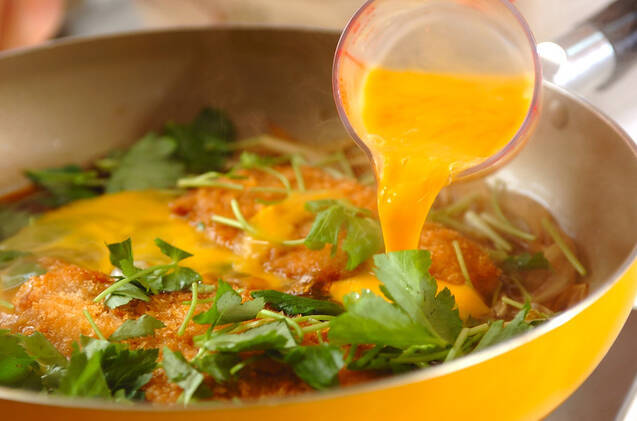 まるでお店の仕上がり！卵トロトロのカツどんの作り方の手順8