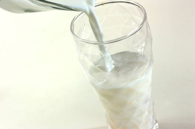 マンゴージャムドリンクの作り方の手順1