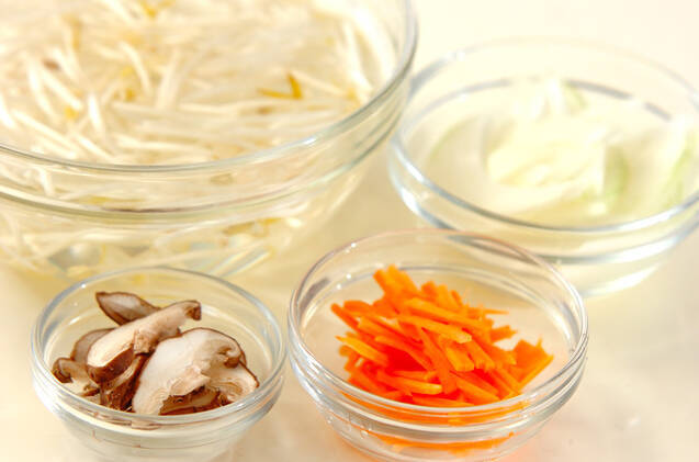 モヤシの甘酢和えの作り方の手順1