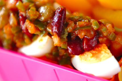 ゆで卵のビーンズソース